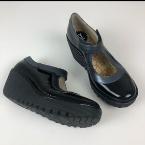 Fly London Mary Jane Yert Velcro Leather Wedge shoe 38 Black & Graphite